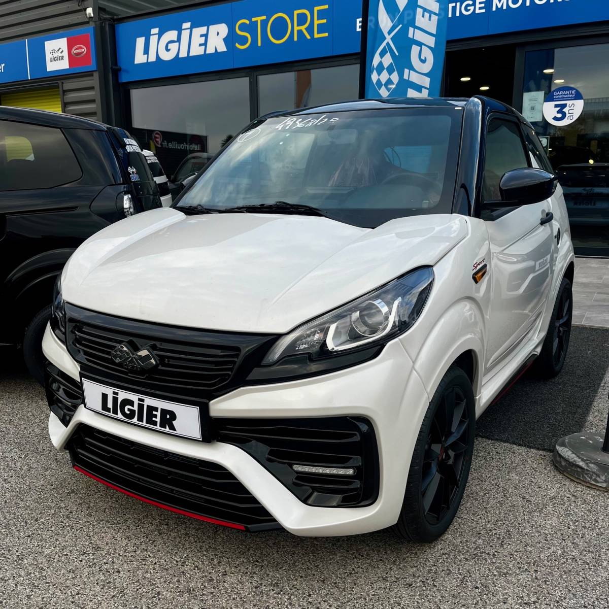 ligier store propose a la vente la js50 sport ultimate à st raphael